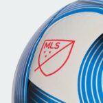 Adidas Mls Clb White/globlu /lucred | Maat: 5
