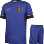 Nederlands Elftal Voetbaltenue Uit WK 2026 - Voetbal Tenue Kinderen - Shirt en Broekje - Jongens en Meisjes - Volwassenen - Heren en Dames - Maat 116