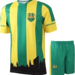 Den Haag Voetbaltenue Eigen Naam - Voetbal Tenue Kinderen - Shirt en Broekje - Jongens en Meisjes - Volwassenen - Heren en Dames - Maat 128