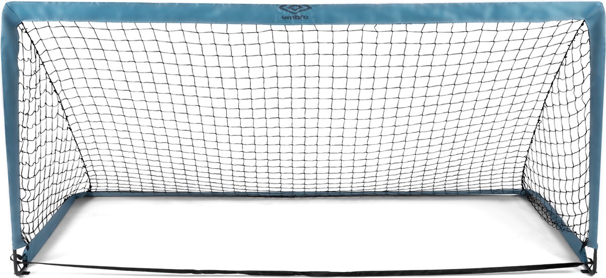 1200x552-1 Umbro Voetbaldoel - Voetbal Goal 200 x 100 x 100 cm - Voetbalgoal Groot 1.5KG - Makkelijk te Verplaatsen - Buitenspeelgoed voor Kinderen en Volwassenen - Voetbal Training Doel - Metaal - Blauw - Afbeelding 1