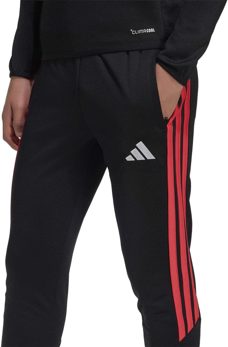 788x1200 ADIDAS - tiro26l pntr y - Voetbal trainingsbroek jongens - Zwart - Afbeelding 1