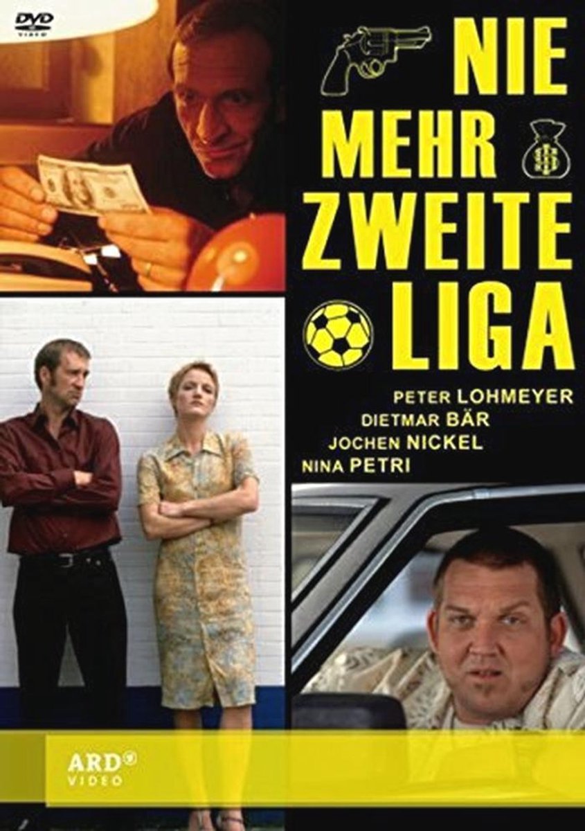 845x1200-24 Hobbyfußballer und ihre chaotischen Abenteuer - Afbeelding 1